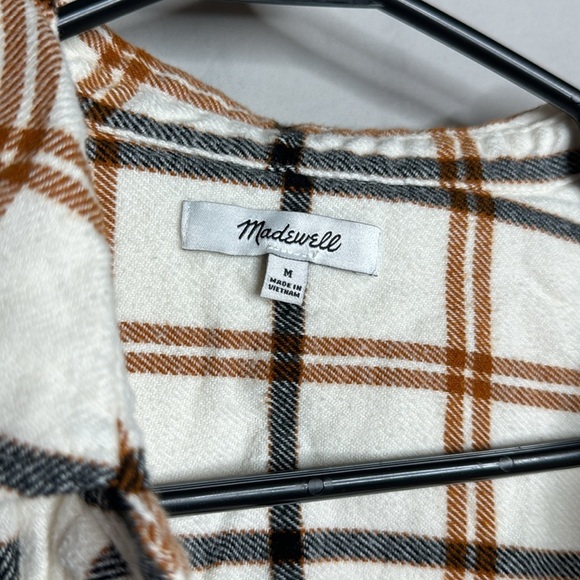 Madewell Flannel Oversized Boyfriend Shirt in Plaid - Picture 7 of 10